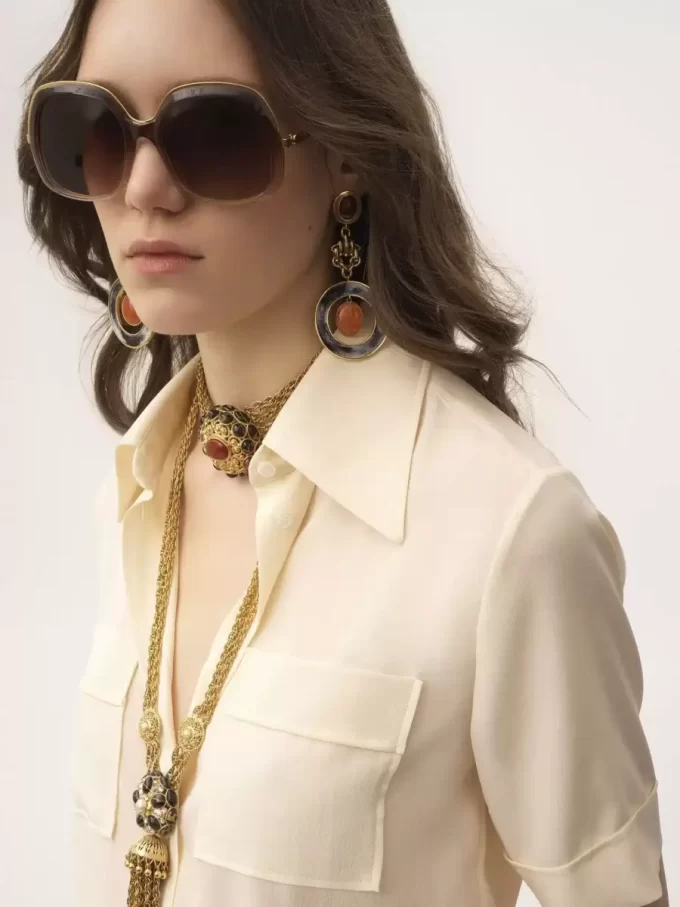 Short-sleeve blouse in crêpe de chine Short-sleeve blouse in crêpe de chine