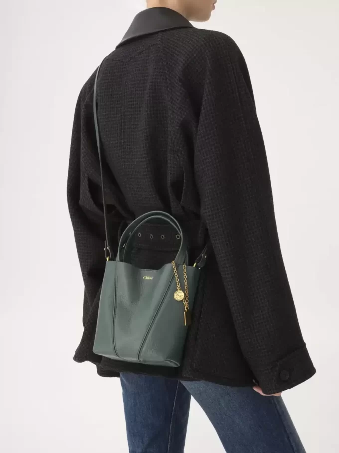 Small Chloé Spin tote bag in grained leather Small Chloé Spin tote bag in grained leather