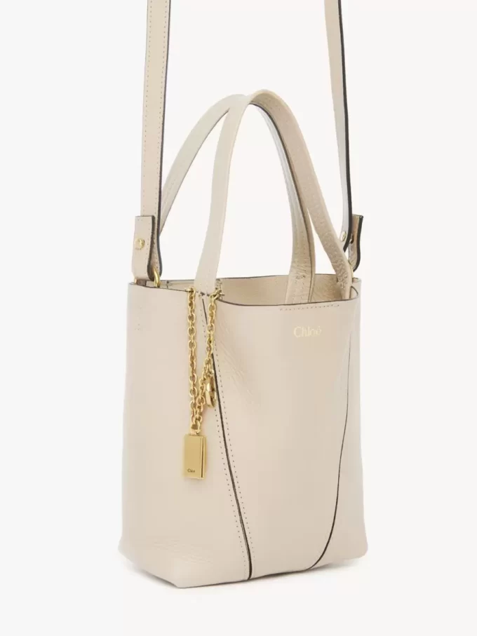 Small Chloé Spin tote bag in grained leather Small Chloé Spin tote bag in grained leather