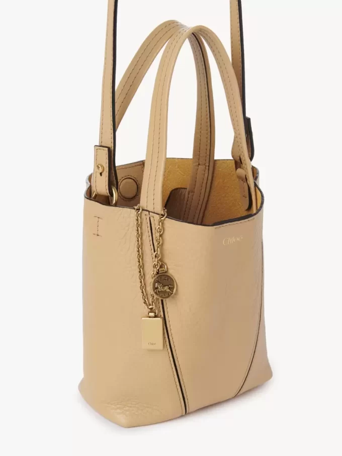 Small Chloé Spin tote bag in grained leather Small Chloé Spin tote bag in grained leather