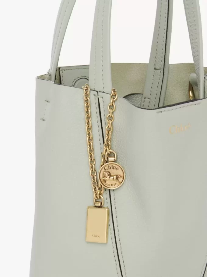 Small Chloé Spin tote bag in grained leather Small Chloé Spin tote bag in grained leather