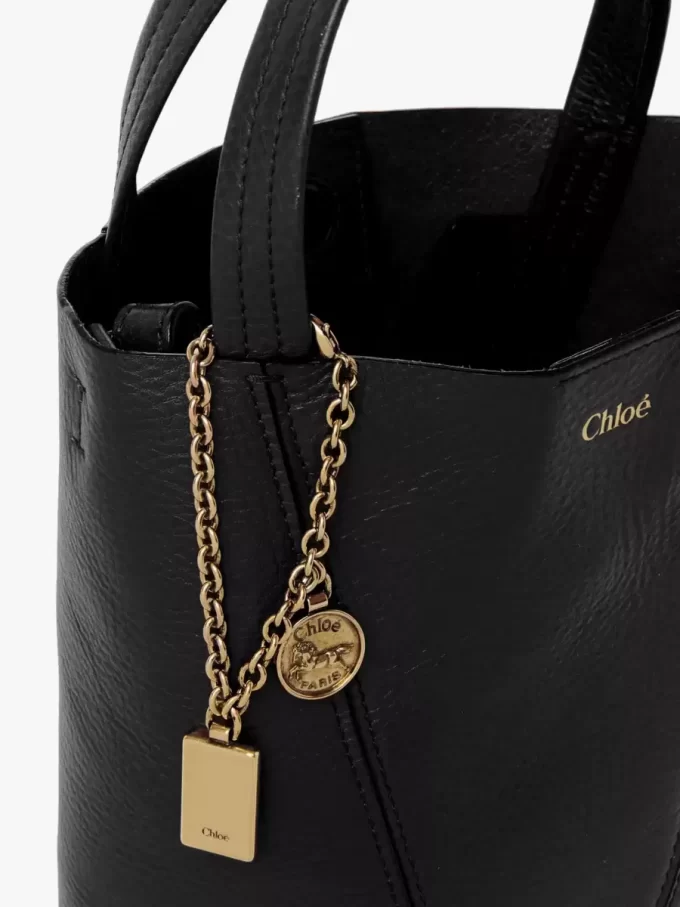 Small Chloé Spin tote bag in grained leather Small Chloé Spin tote bag in grained leather