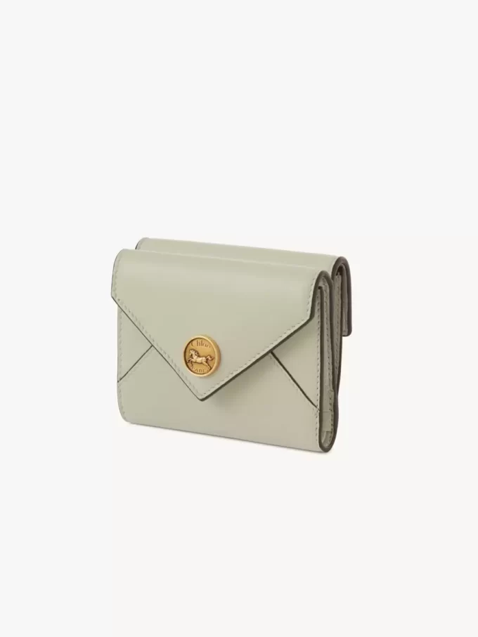 Small Envelope tri-fold in grained leather Small Envelope tri-fold in grained leather