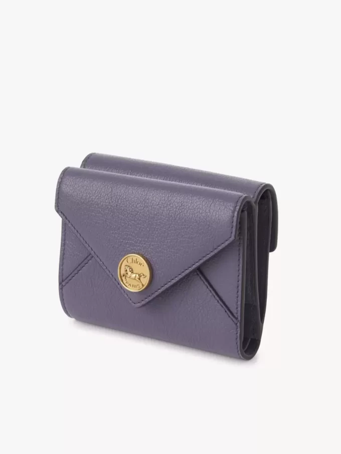 Small Envelope tri-fold in grained leather Small Envelope tri-fold in grained leather