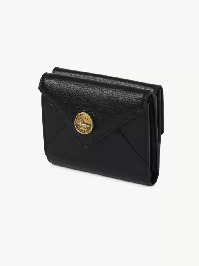 Small Envelope tri-fold in grained leather Small Envelope tri-fold in grained leather