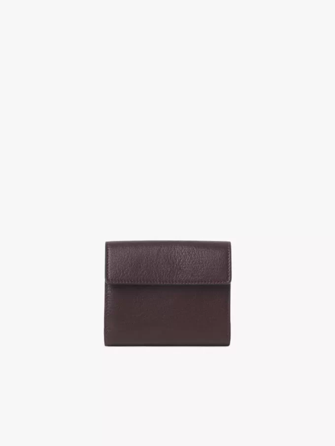 Small Envelope tri-fold in grained leather Small Envelope tri-fold in grained leather