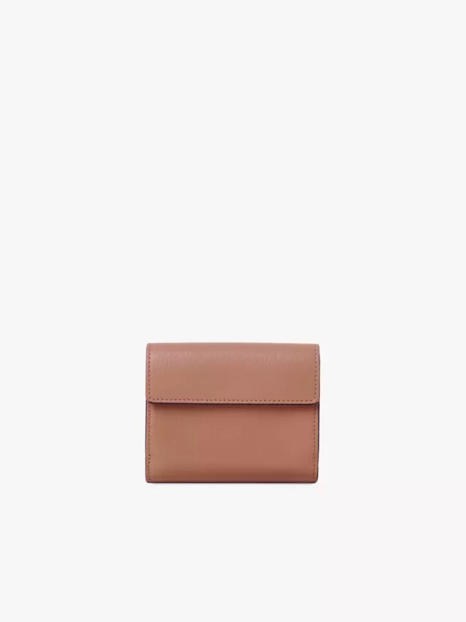 Small Envelope tri-fold in grained leather Small Envelope tri-fold in grained leather