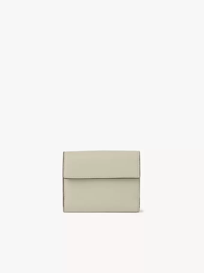 Small Envelope tri-fold in grained leather Small Envelope tri-fold in grained leather