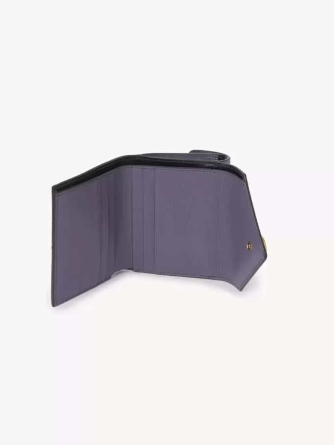 Small Envelope tri-fold in grained leather Small Envelope tri-fold in grained leather