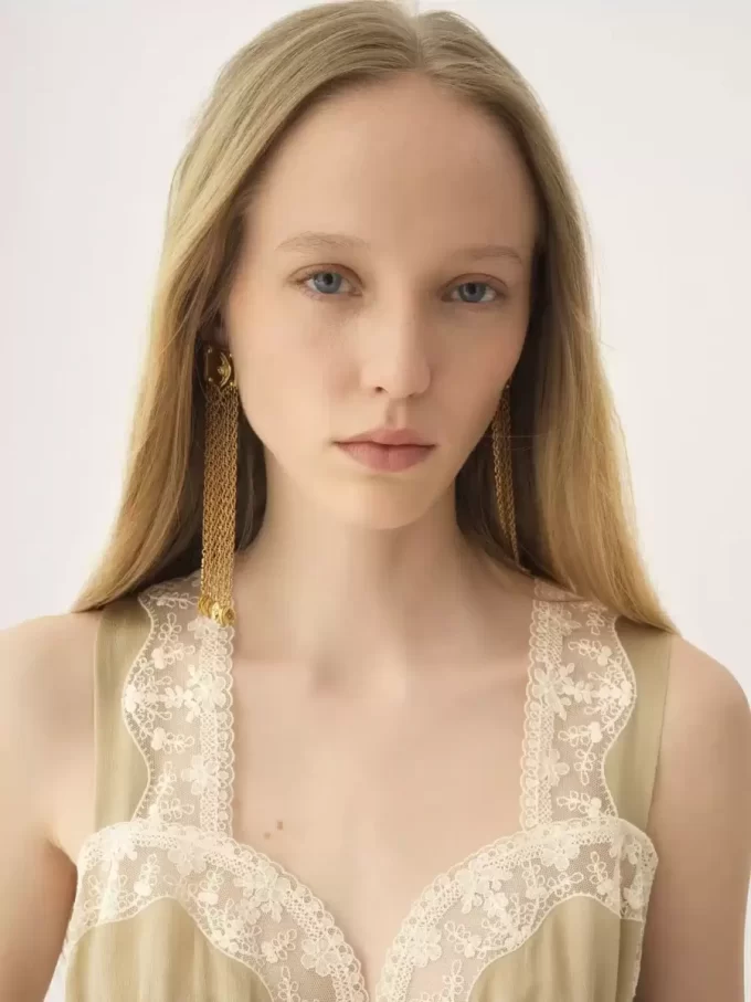 The Chloé Amulet earrings The Chloé Amulet earrings