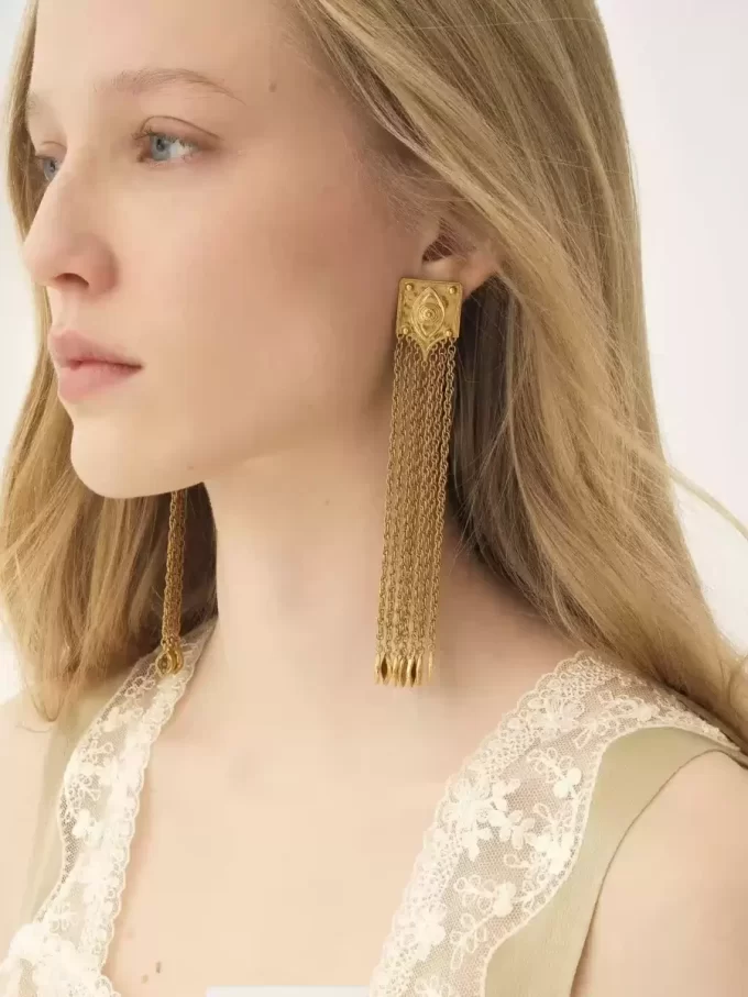 The Chloé Amulet earrings The Chloé Amulet earrings