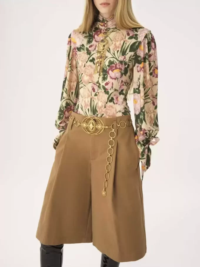 The Chloé Amulet jewelry belt The Chloé Amulet jewelry belt