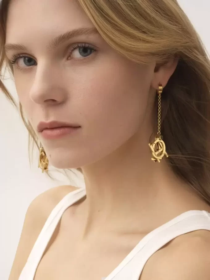The Chloé Letters earrings The Chloé Letters earrings