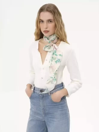 The Chloé Peonies bandeau scarf in silk charmeuse