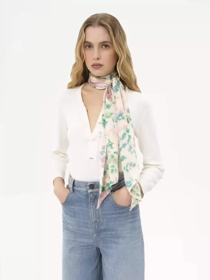 The Chloé Peonies wide bandeau scarf in silk charmeuse The Chloé Peonies wide bandeau scarf in silk charmeuse