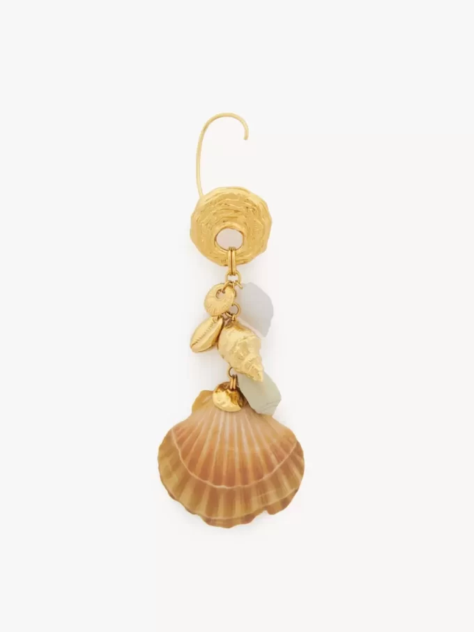 The Chloé Shells mono earring The Chloé Shells mono earring