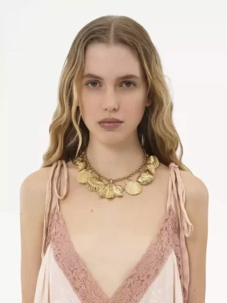 The Chloé Shells necklace The Chloé Shells necklace