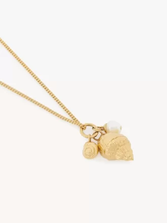 The Chloé Shells pendant necklace The Chloé Shells pendant necklace