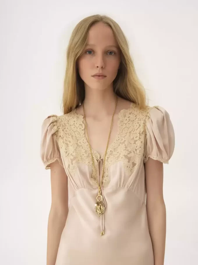 The Château Treasures pendant necklace The Château Treasures pendant necklace