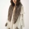 The Treasure Tails scarf in shearling The Treasure Tails scarf in shearling