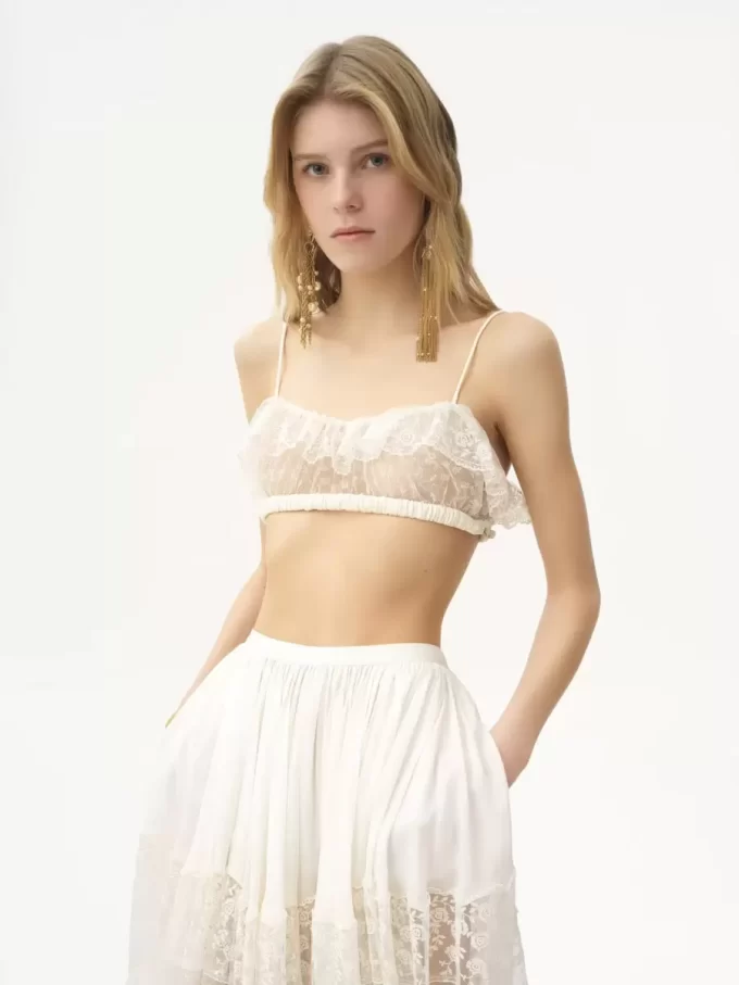 Thin-strap ruffled bralette in embroidered lace Thin-strap ruffled bralette in embroidered lace