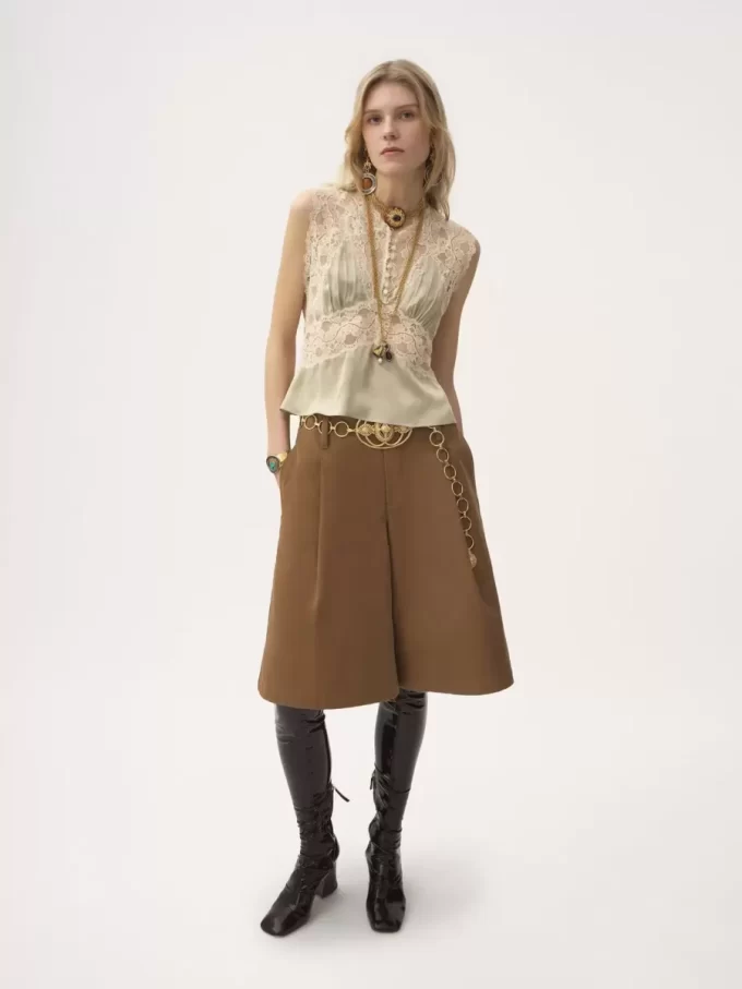 V-neck top in silk satin & lace V-neck top in silk satin & lace